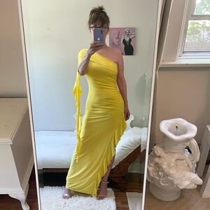 NWT YELLOW MAXI DRESS OFF THE SHOULDER ONE SLEEVE SIDE SLIT RUFFLES LINED